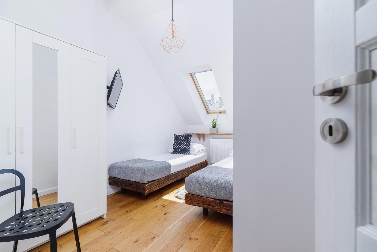 קרקוב 2 Bedroom Apartment With Terrace- Pilsudskiego 11 מראה חיצוני תמונה